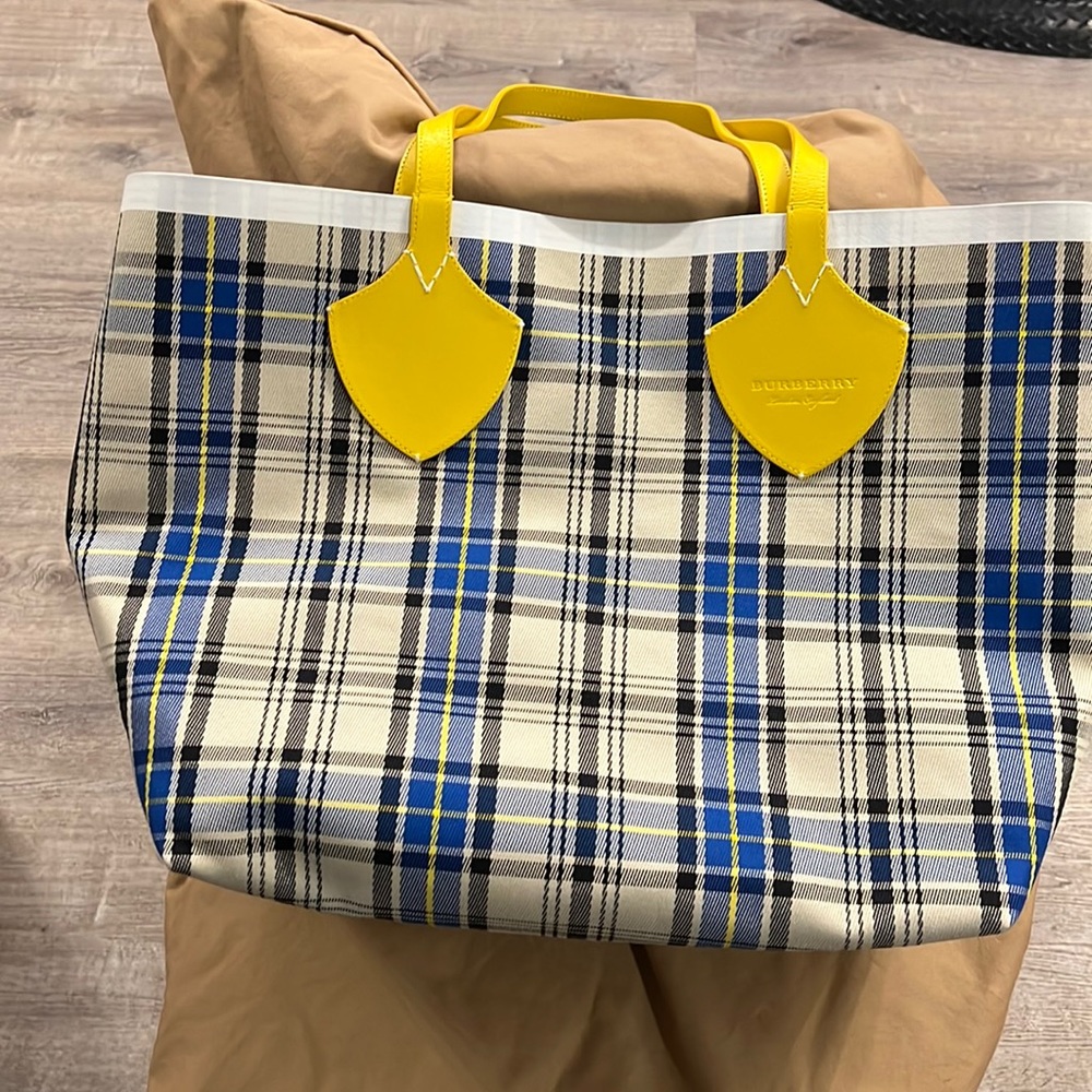 Burberry large tote bag